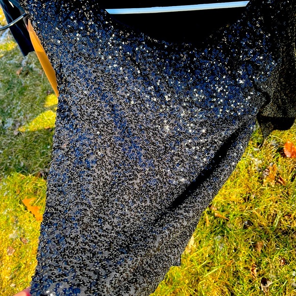 Long sleeve, suave women’s dress shirt - Picture 1 of 6